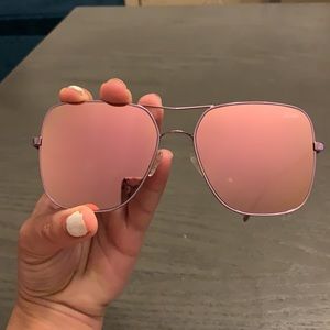 Quay pink mirrored sunglasses